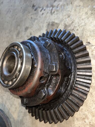Farmall H Rowcrop Tractor IH main transmission rearend pinion gear