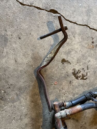 Farmall 560 IH tractor ORIGINAL rear hydraulic hose to platform holder bracket