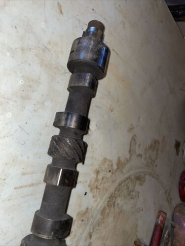 International Super M Camshaft W/O Gear 45955 D