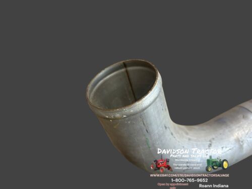 John Deere R86156 PIPE NEW