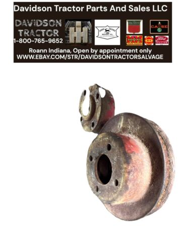International Farmall 460 Utility IH tractor water pump fan belt pulley W/spacer