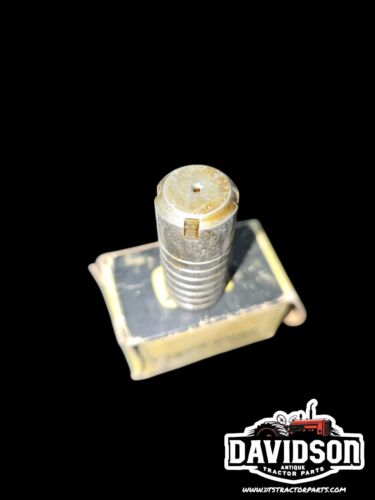 Genuine John Deere R31627R New Old Stock Control Valve 3010 3020 4010 4020 5010