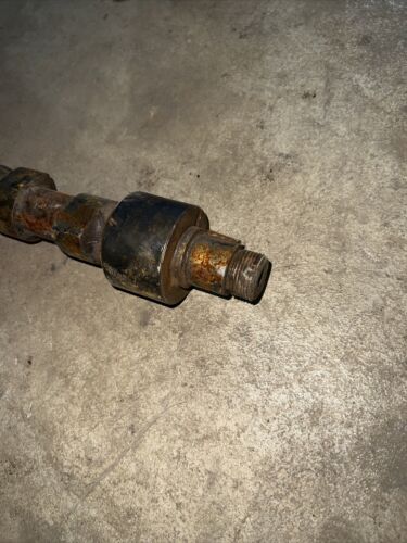 International Super M Camshaft W/O Gear 45955 D