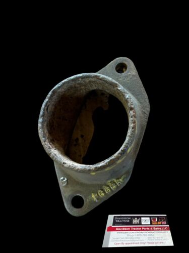 John Deere G Lower Cylinder Head Water Pipe Casting F666R
