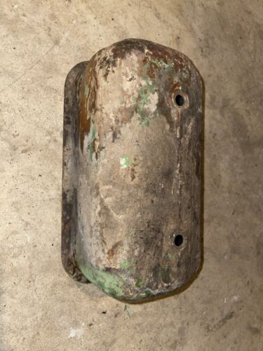 JOHN DEERE B TRACTOR VALVE COVER late model B JD part