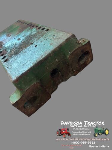R70588 Tractor Fender Bracket Fits John Deere 2010 2030 2440 2510 2630 2640 +