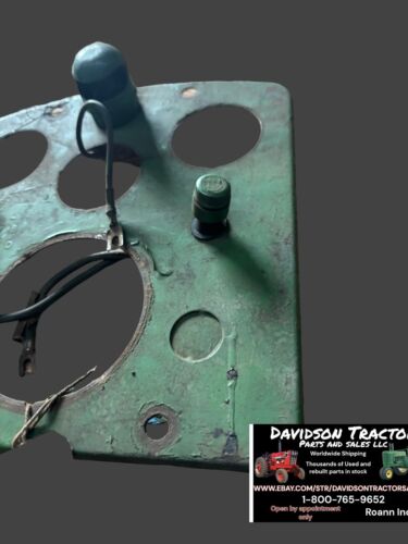 Used Dash Panel John Deere 520 B3989R