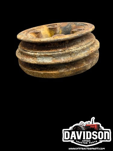 International 504 2504 Diesel Crankshaft Pulley D-188 Antique Tractor