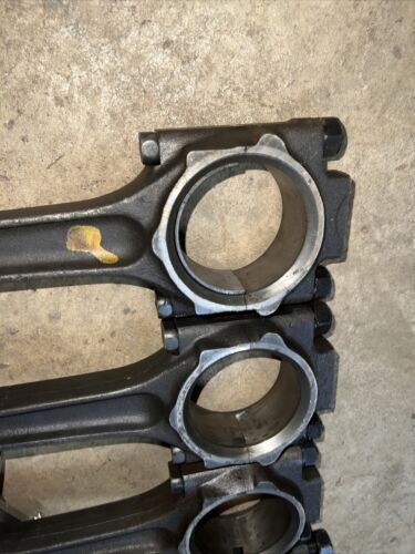 Case International D206 Used Pistons W/Rods Set (4) 574 584 595