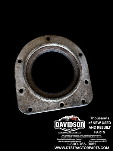 International 504 Utility C 153 Engine Rear Oil Seal Retainer 377996R2 Tractor
