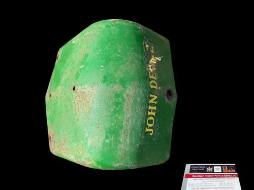 JOHN DEERE Late Model  B NOSE CONE GREAT SHAPE!