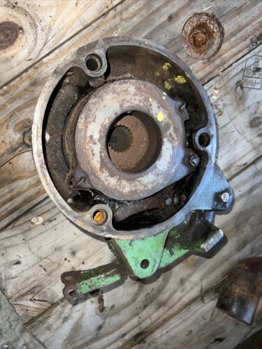 John Deere 40T brake housing M1781T