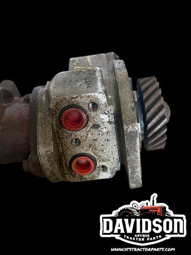 Farmall IH 300 350 tractor Good hydraulic pump assembly w/ drive gear