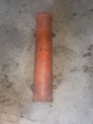 International IH 1066 tractor diesel engine motor oil cooler assembly