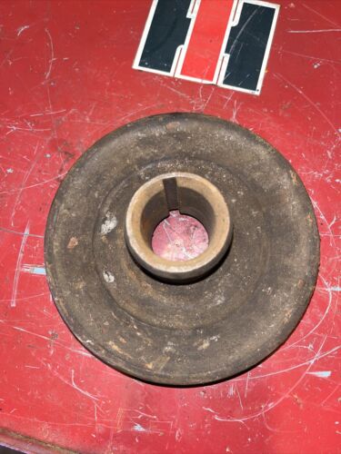 Farmall 300 tractor Original IH engine motor front main crank shaft pulley