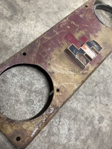 International IH 424 Tractor Upper Grille Headlight Panel Antique Tractor