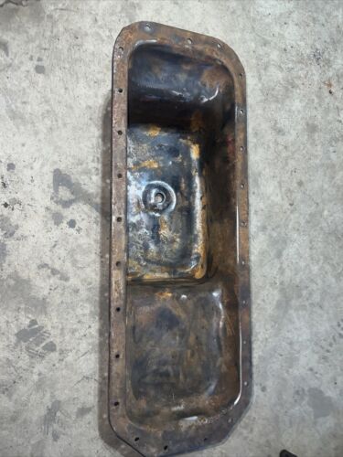 International D282 Engine Oil Pan - Used Farmall 560,706 660