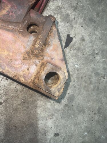 Farmall 706 row crop Tractor fasthitch main 2pt hitch RIGHT R complete pocket