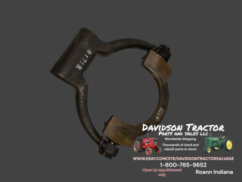 USED B171R & B172R John Deere Unstyled B Tractor Fork & Clutch Collar Assembly
