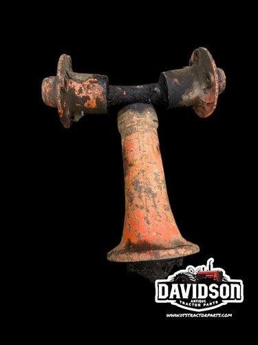 Allis Chalmers C AC Tractor ORGINAL frontend front pedestal spindle shaft / hubs