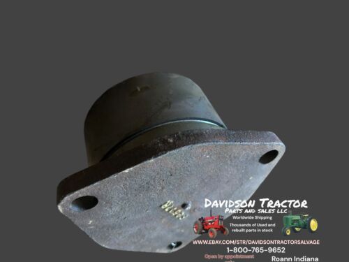 John Deere 720 730 differential housing bearing quill F2517R