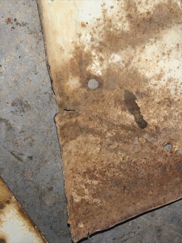 IH FARMALL 706 TRACTOR RIGHT RADIATOR SIDE PANEL