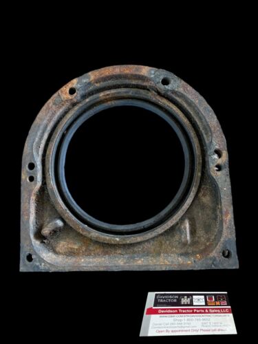 John Deere 4020 Tractor Rear Engine Seal Holder Retainer R26057R 340 Gas