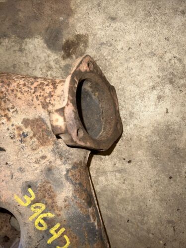 Chevrolet medium duty truck and school bus right hand exhaust manifold 3964244