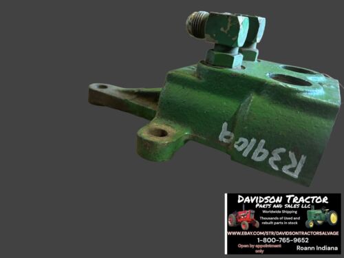John Deere RH Breakaway Coupler R39109