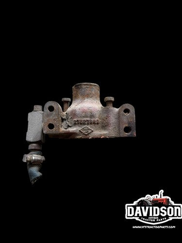International 656 Diesel Thermostat Housing Assembly Antique Tractor