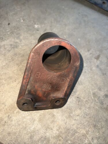 McCormick WD9 Clutch Throwout Sleeve 8872-D Antique Tractor