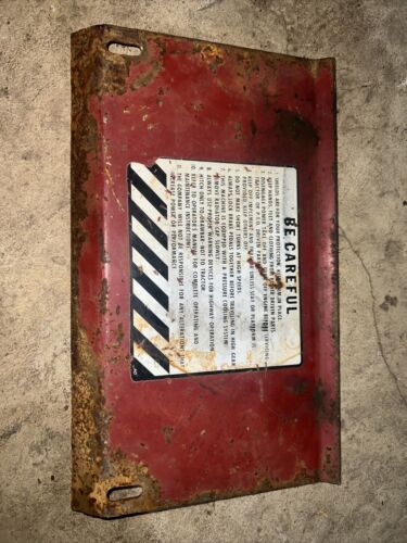 IH International Farmall 544 Battery Box Cover Lid Fender Mount 402356R1