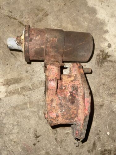 Farmall 300 350 400 450 distributor housing