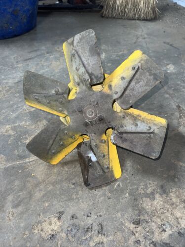 IHC Farmall Cub Low Boy 185 6 Blade Fan W/Pulley Antique Tractor