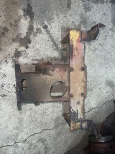 International Farmall 444 IH tractor ORIGINAL steering support bracket mount