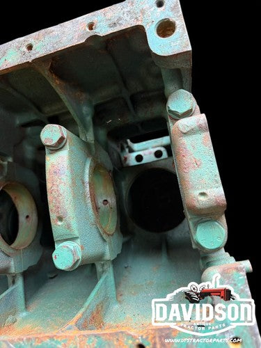IH INTERNATIONAL 484 DIESEL BLOCK D179 GOOD USED BLOCK 3055001R3