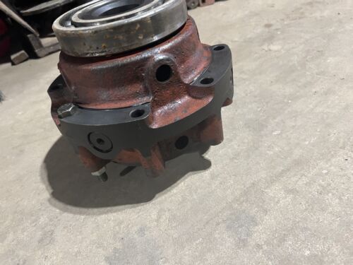 Farmall Hub Differential for M series/400/450/560/IH 660 Tractors (357030R1)