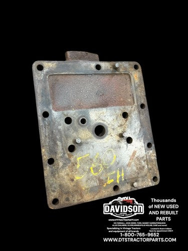IH Farmall 560 Hydraulic Pump Cover Housing Antique Tractor