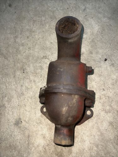 8313DA Thermostat Housing Gas W9 McCormick IHC Antique Tractor