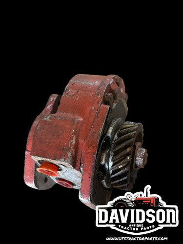 Farmall IH 300 350 tractor Good hydraulic pump assembly w/ drive gear