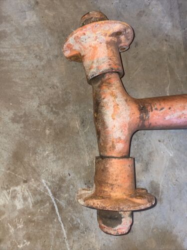 BF Avery Tractor Narrow front pedistal w/Hubs Antique Tractor