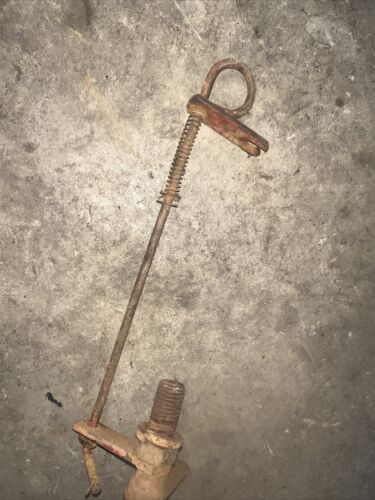 International 300 Utility Tractor Original IHC IH brake lock assembly