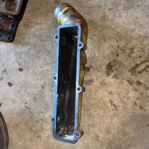 VINTAGE   IHC INTERNATIONAL 464  DIESEL TRACTOR -ENGINE INTAKE MANIFOLD
