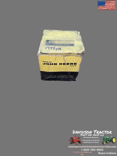 genuine John Deere Female Hydraulic Quick-Connect Coupler kit AM 31426 , (37982)