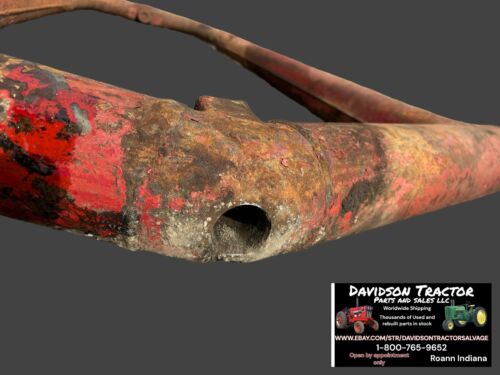 International Harvester 460 Utility Front Axel Housing Antique Tractor