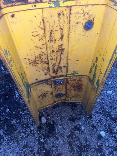 John Deere R DIESEL Hood antique tractor