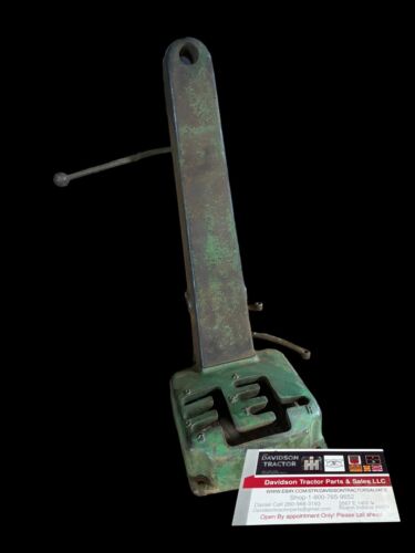 JOHN DEERE B STEERING SUPPORT WITH LEVERS B2533R