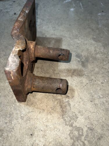 IHC International Harvester 444 drawbar bracket