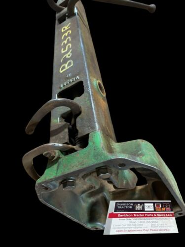 JOHN DEERE B STEERING SUPPORT WITH LEVERS B2533R