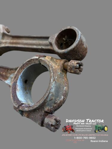USED JOHN DEERE B TRACTOR ENGINE PISTION CONNECTING ROD PAIR B1770R